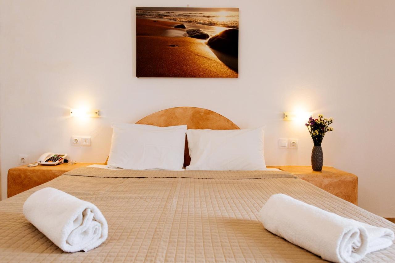Nikos Hotel Картерадос Екстериор снимка