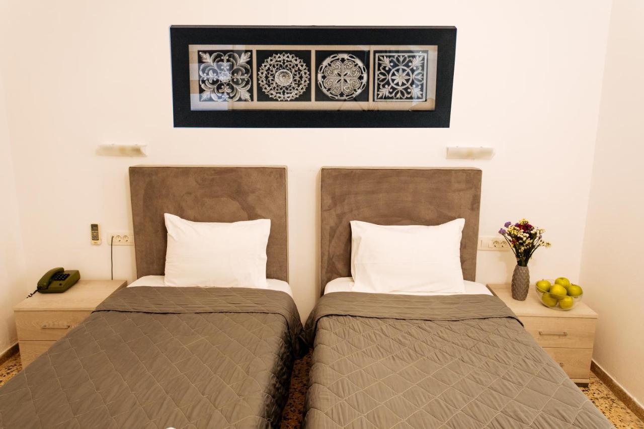 Nikos Hotel Картерадос Екстериор снимка