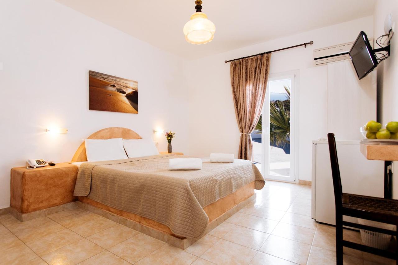 Nikos Hotel Картерадос Екстериор снимка