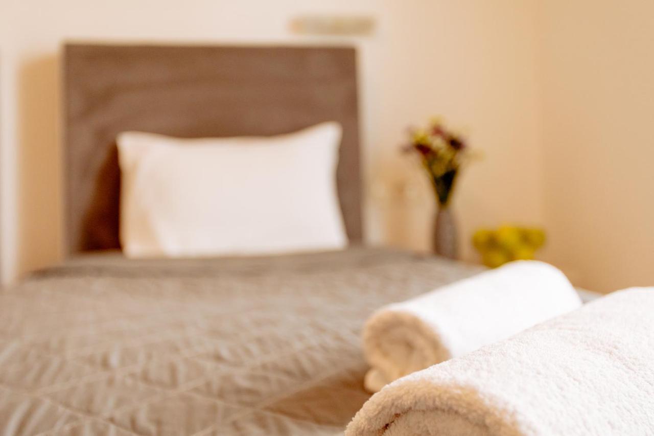 Nikos Hotel Картерадос Екстериор снимка