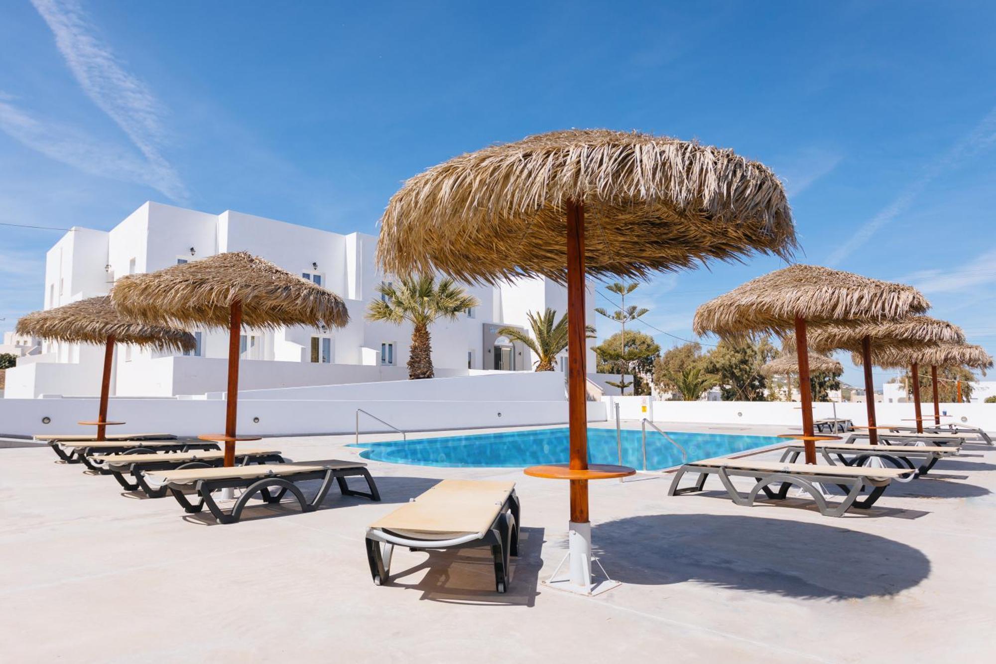 Nikos Hotel Картерадос Екстериор снимка