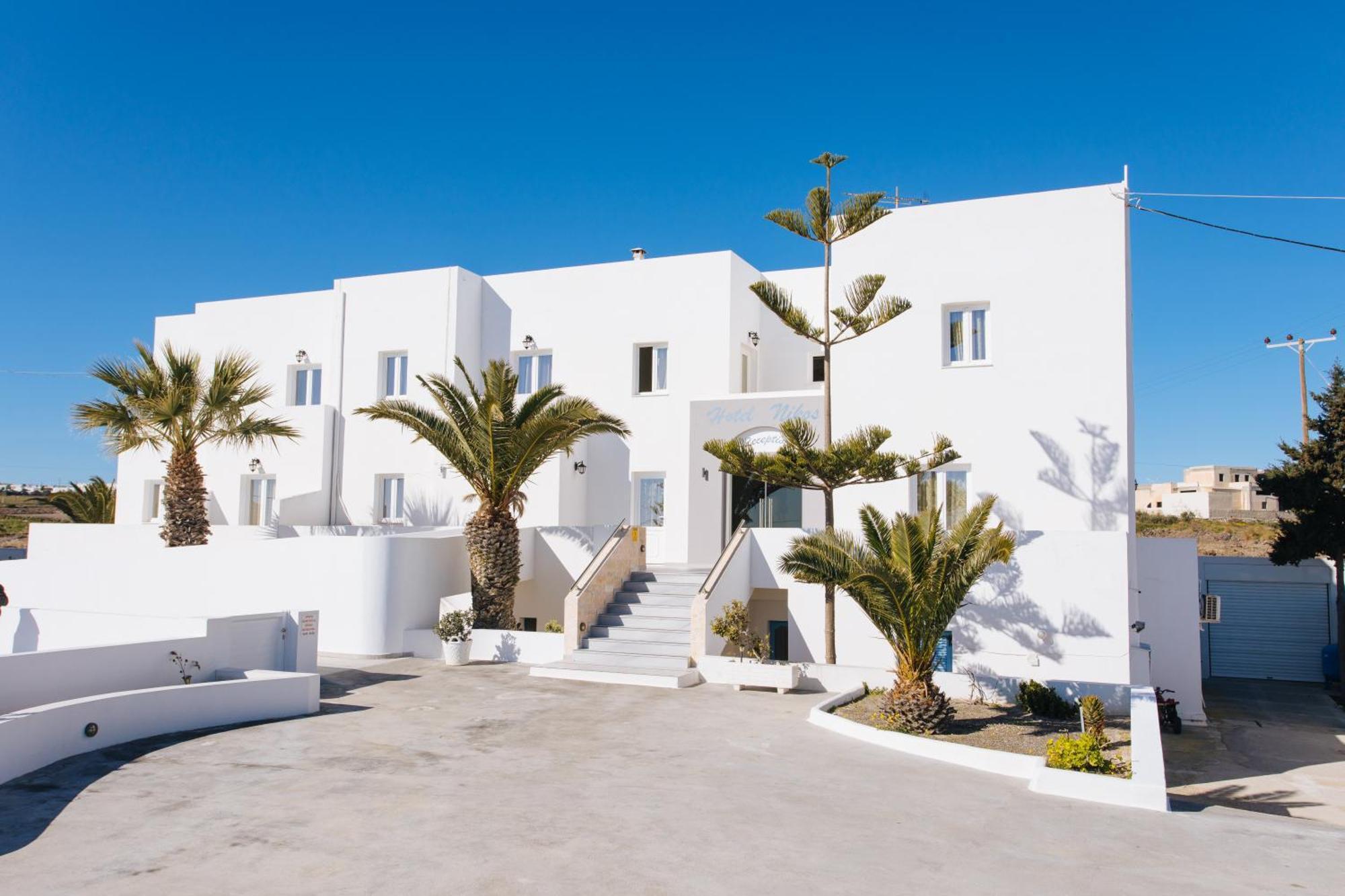 Nikos Hotel Картерадос Екстериор снимка